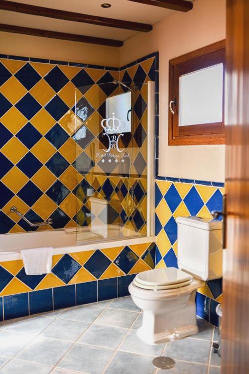Descubre el Puerto de Santa María en hotel 4* (Cádiz) - (ThePlace) Bodega Real