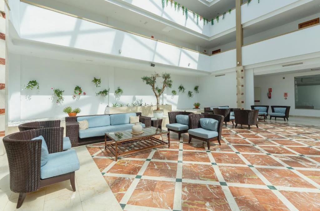 Sommer in Estepona: Familienausflug mit Vollpension