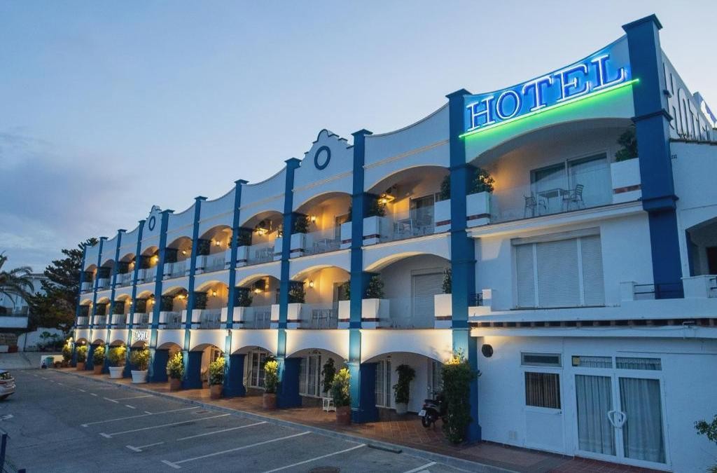 Disfruta de Estepona y de la Costa del Sol - Hotel Piedra Paloma