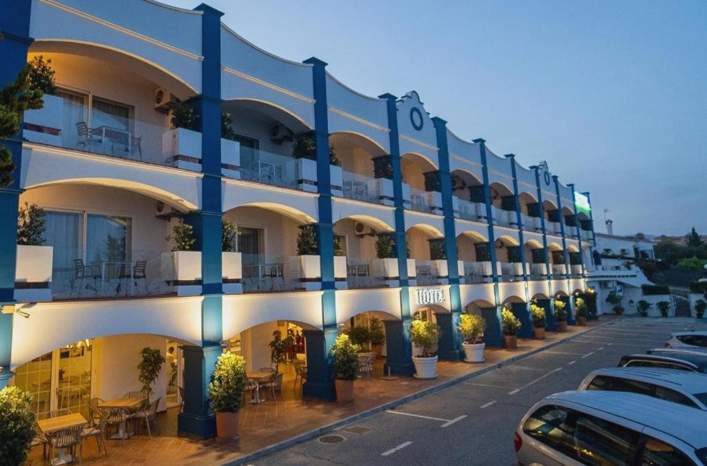 Disfruta de Estepona y de la Costa del Sol - Hotel Piedra Paloma