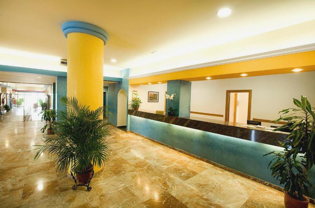¡Semana Santa en la Costa del Sol! Hotel 4* en Fuengirola - Hotel Monarque Torreblanca