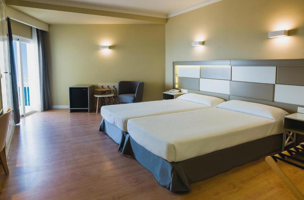 ¡Semana Santa en la Costa del Sol! Hotel 4* en Fuengirola - Hotel Monarque Torreblanca