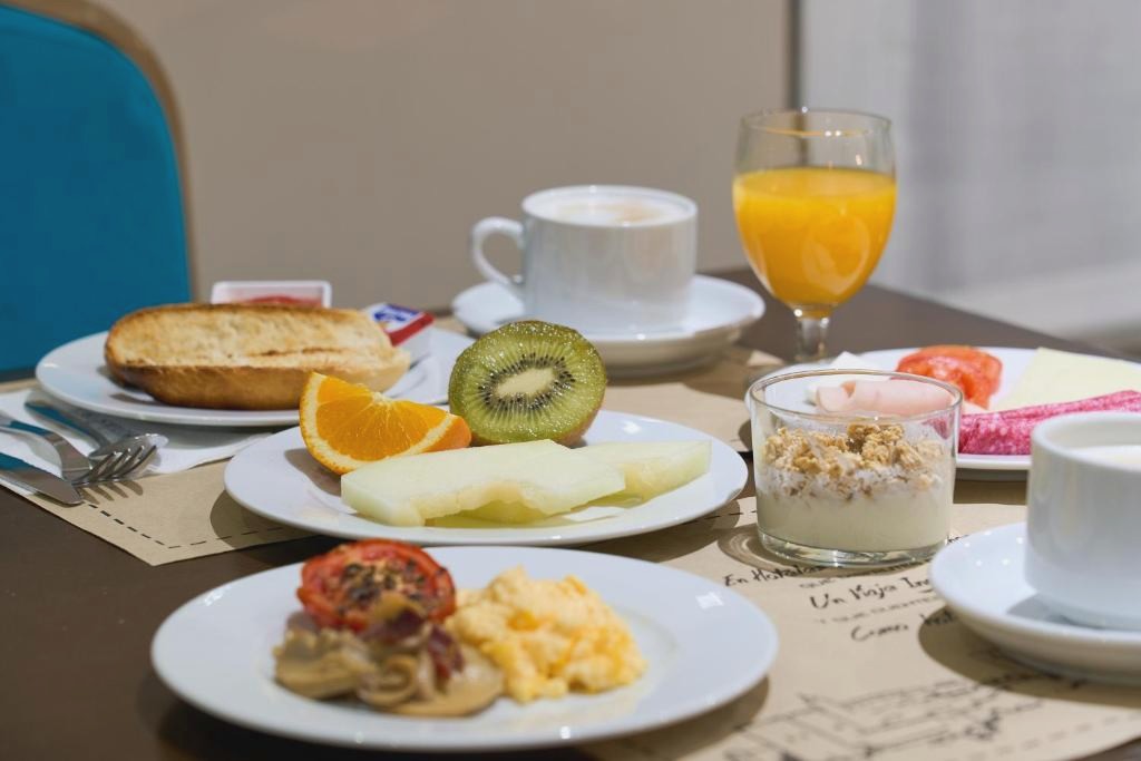 Hotel en pleno centro de Granada con desayunos
