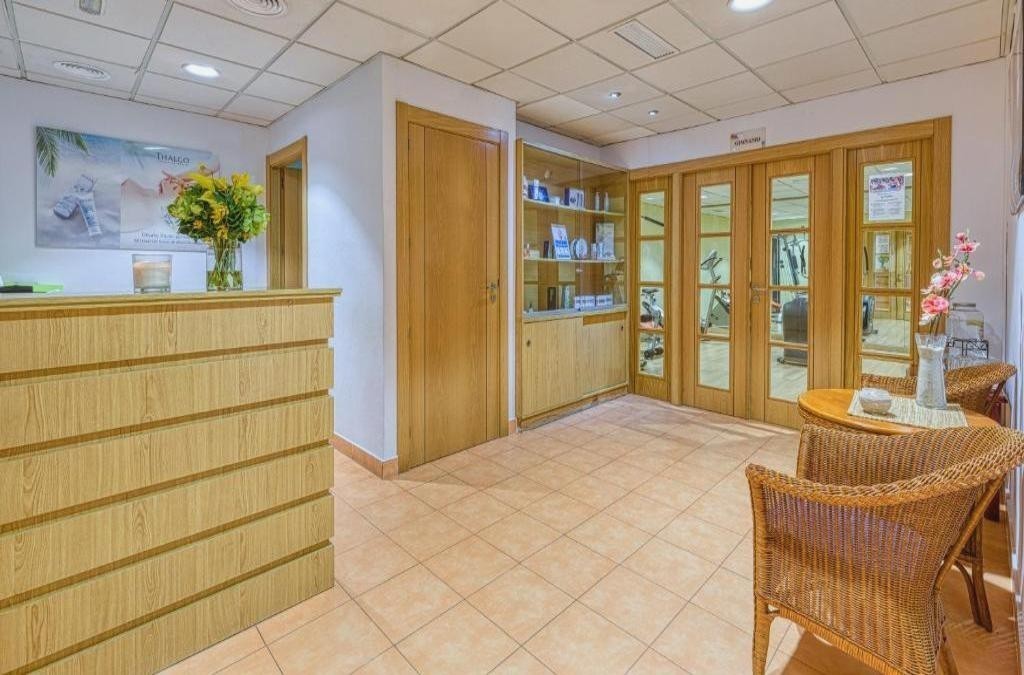 Granada a tu alcance: confort y elegancia 4* - Senator Granada Lifestyle Collection