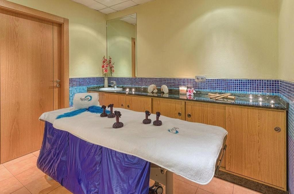Granada a tu alcance: confort y elegancia 4* - Senator Granada Lifestyle Collection