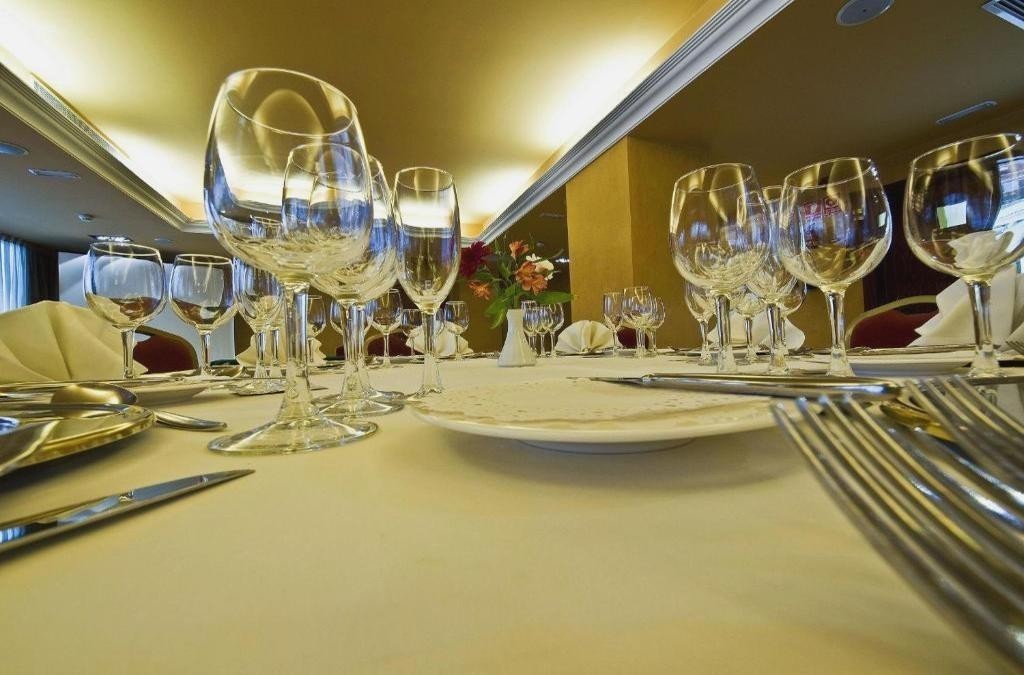 Granada a tu alcance: confort y elegancia 4* - Senator Granada Lifestyle Collection
