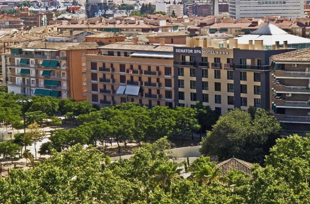 Granada a tu alcance: confort y elegancia 4* - Senator Granada Lifestyle Collection