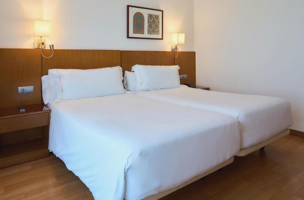 Granada a tu alcance: confort y elegancia 4* - Senator Granada Lifestyle Collection