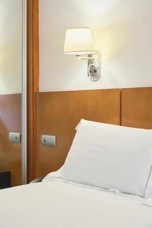 Granada a tu alcance: confort y elegancia 4* - Senator Granada Lifestyle Collection