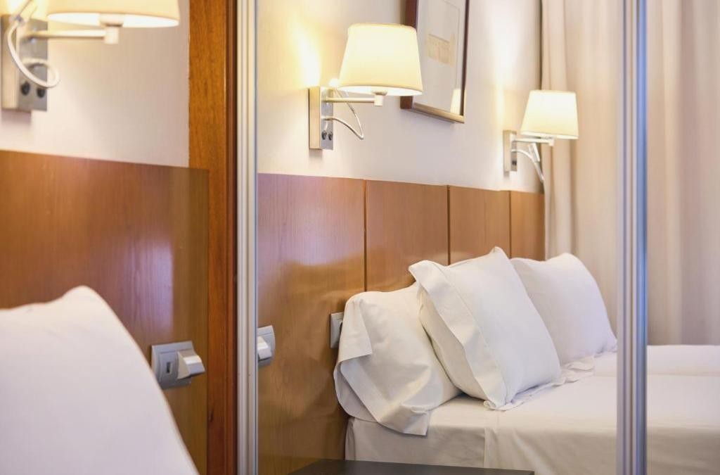Granada a tu alcance: confort y elegancia 4* - Senator Granada Lifestyle Collection