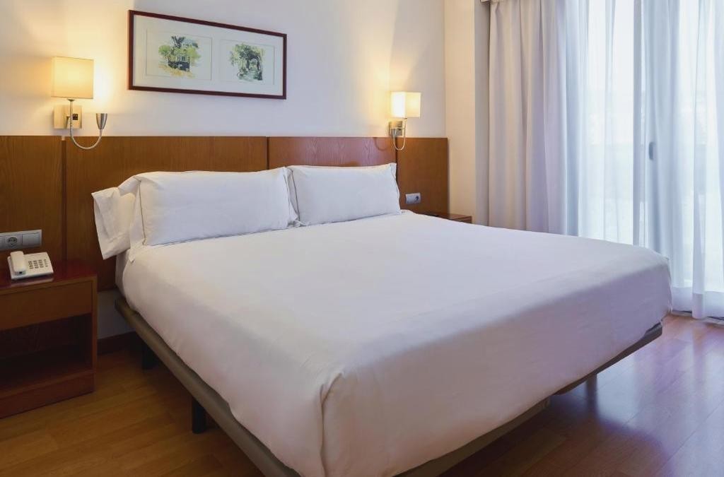 Granada a tu alcance: confort y elegancia 4* - Senator Granada Lifestyle Collection