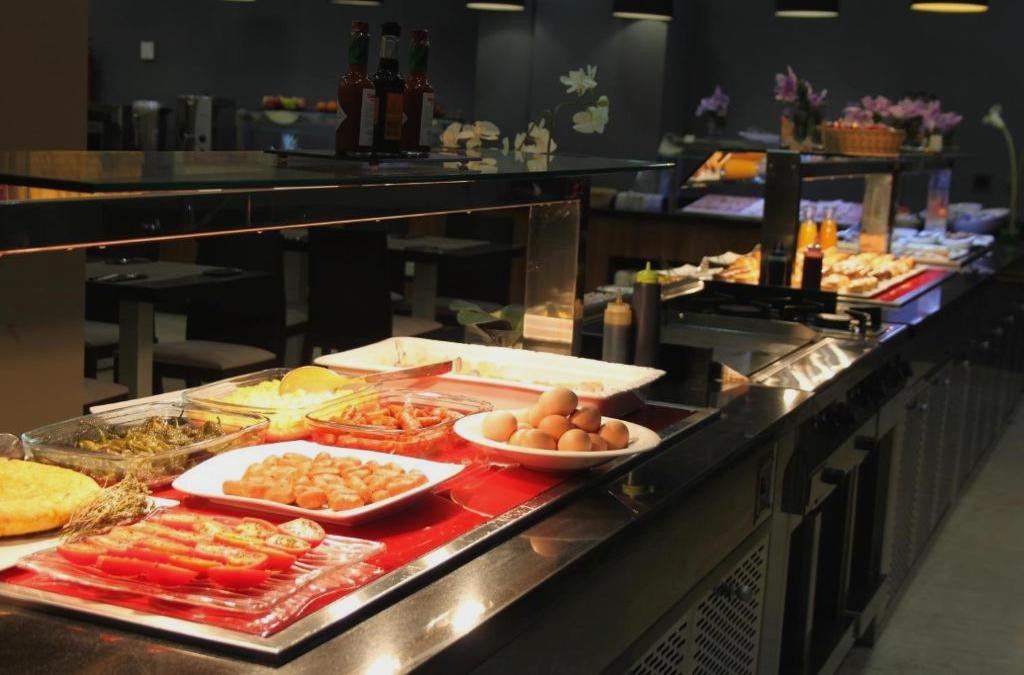 Alhambra, tapas y hotel 4*: Granada se vive desde el centro - DWO Urban Granada