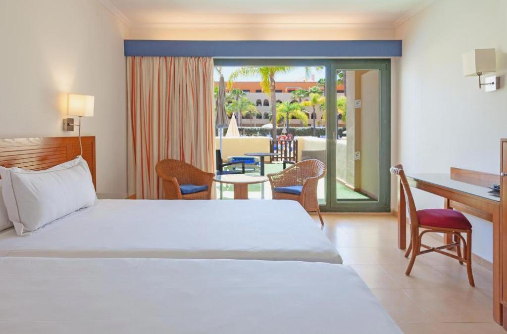 Don't miss it! 4* Hotel in Isla Canela, the perfect holiday for the whole family.