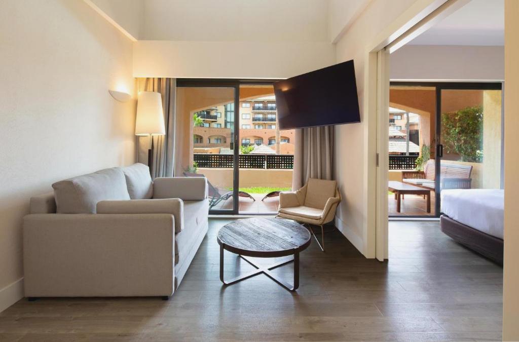 ¡Una escapada para mimarte! Resort 4* en Huelva con wellness ilimitado - DoubleTree by Hilton Islantilla Beach Golf Resort