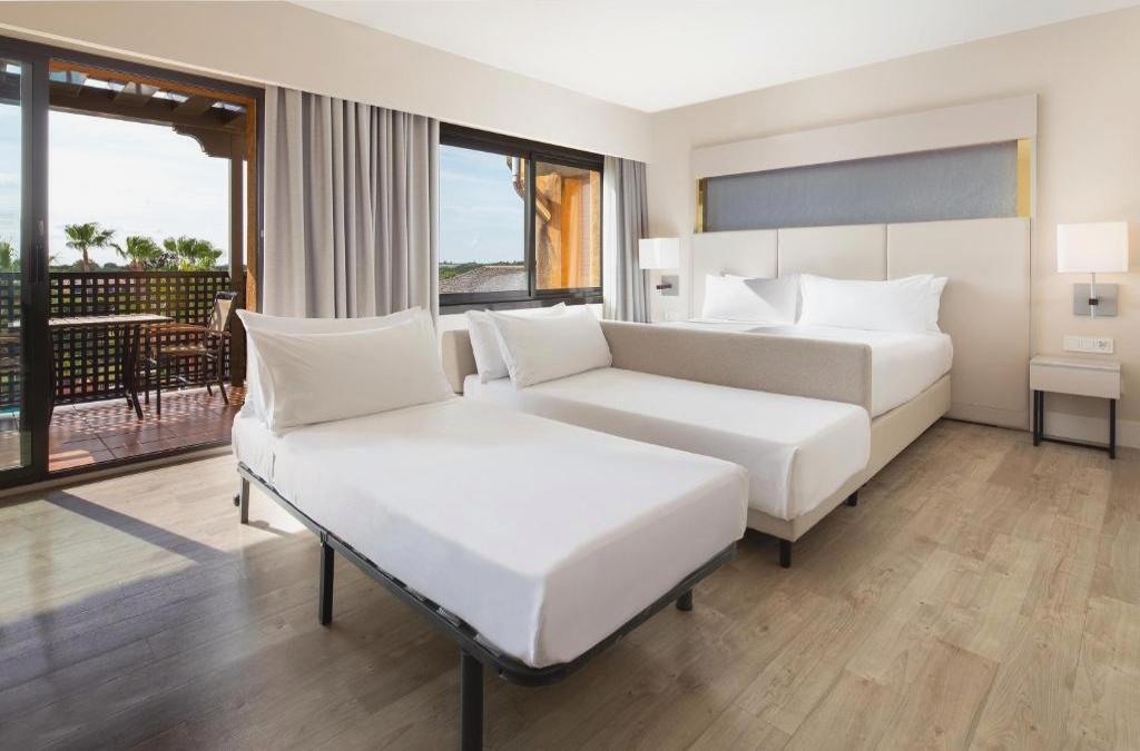 ¡Una escapada para mimarte! Resort 4* en Huelva con wellness ilimitado - DoubleTree by Hilton Islantilla Beach Golf Resort