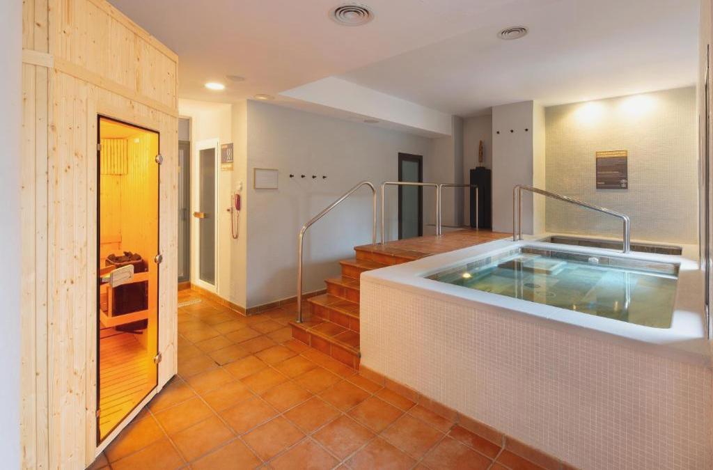 ¡Una escapada para mimarte! Resort 4* en Huelva con wellness ilimitado - DoubleTree by Hilton Islantilla Beach Golf Resort