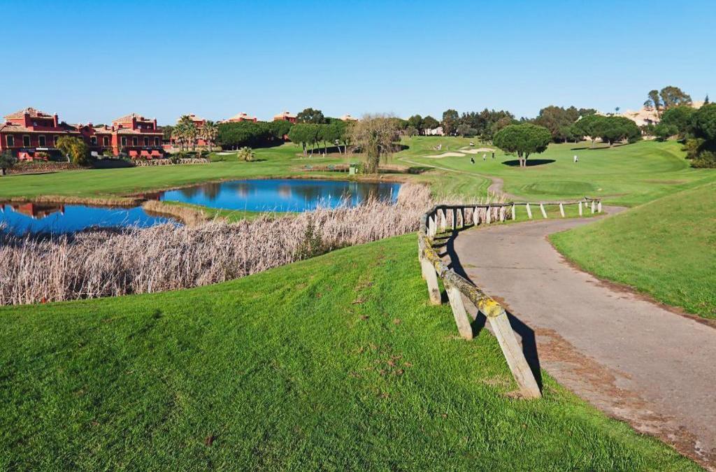 ¡Una escapada para mimarte! Resort 4* en Huelva con wellness ilimitado - DoubleTree by Hilton Islantilla Beach Golf Resort
