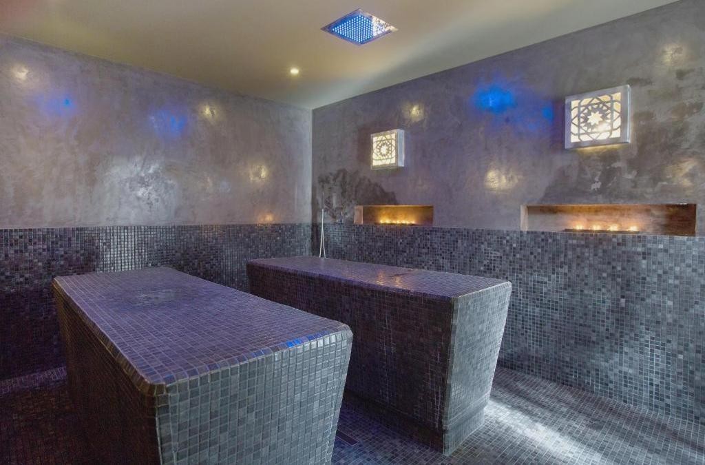 Tu rincón de paz en Huelva: resort 4* con spa