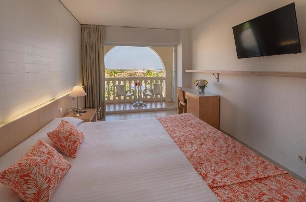 Disfruta de Doñana en hotel 4* con acceso directo a la playa de Matalascañas - Gran Hotel del Coto