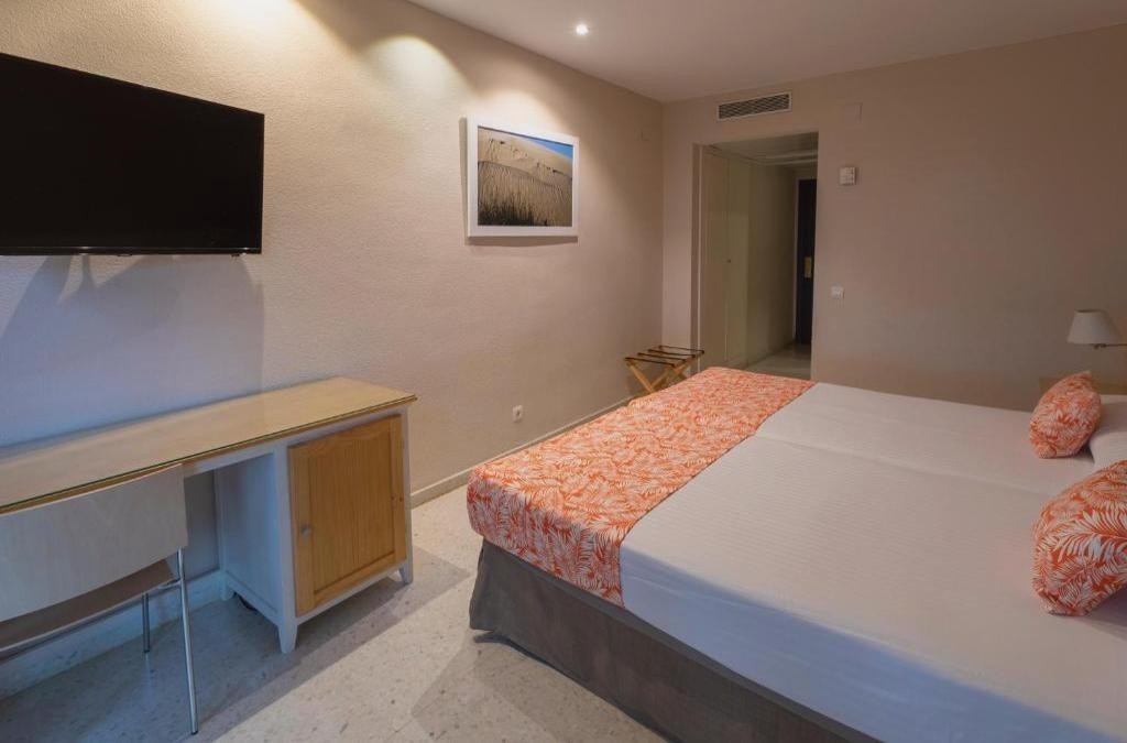 Disfruta de Doñana en hotel 4* con acceso directo a la playa de Matalascañas - Gran Hotel del Coto