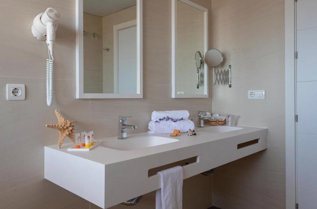 Disfruta de Doñana en hotel 4* con acceso directo a la playa de Matalascañas - Gran Hotel del Coto