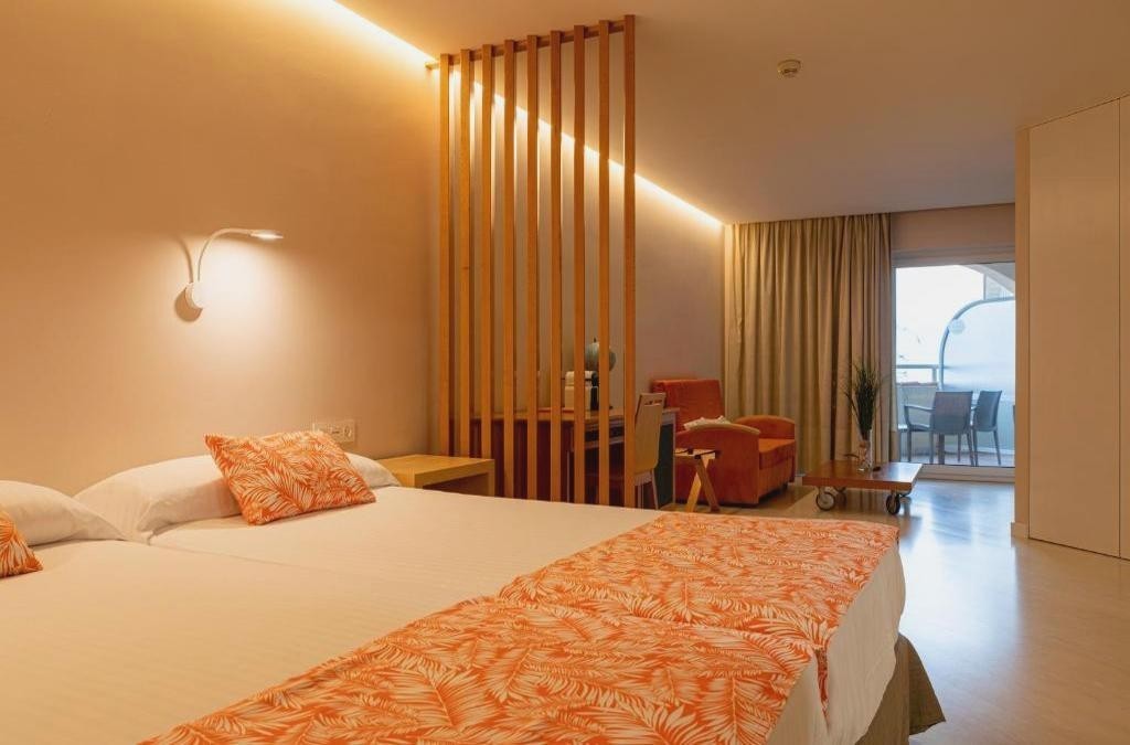 Disfruta de Doñana en hotel 4* con acceso directo a la playa de Matalascañas - Gran Hotel del Coto