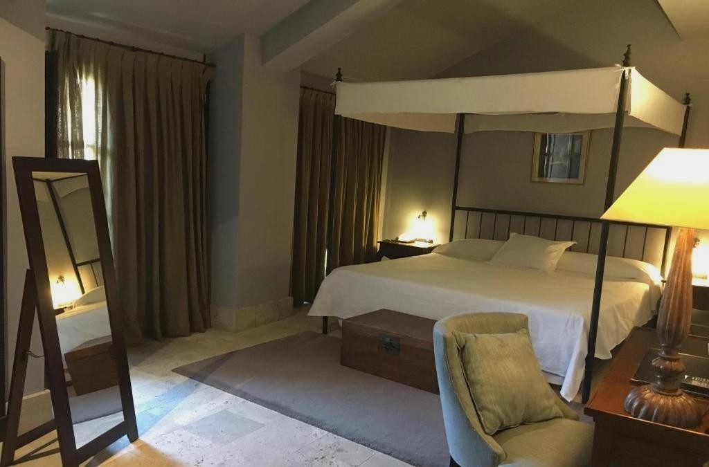 ¡Descubre la joya de Jaén! Un palacio del s. XV con Spa incluido - Palacio de Mengíbar
