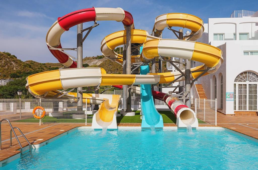 Parque acuático en hotel 4* en Mojácar ¡1 er niño GRATIS!