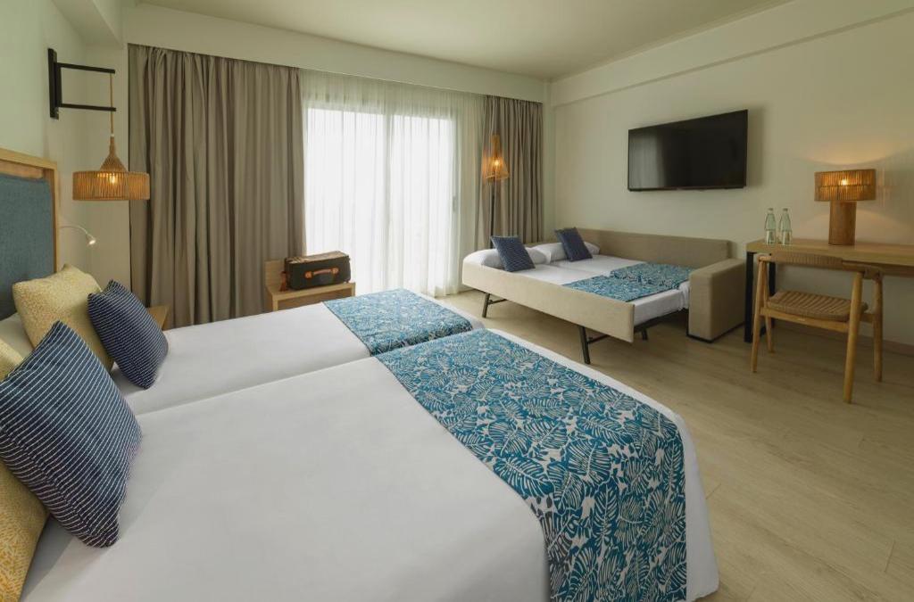 Experiencia de lujo en Cabo de Gata: sol, calma y mar infinito - Hotel Cabogata Jardín