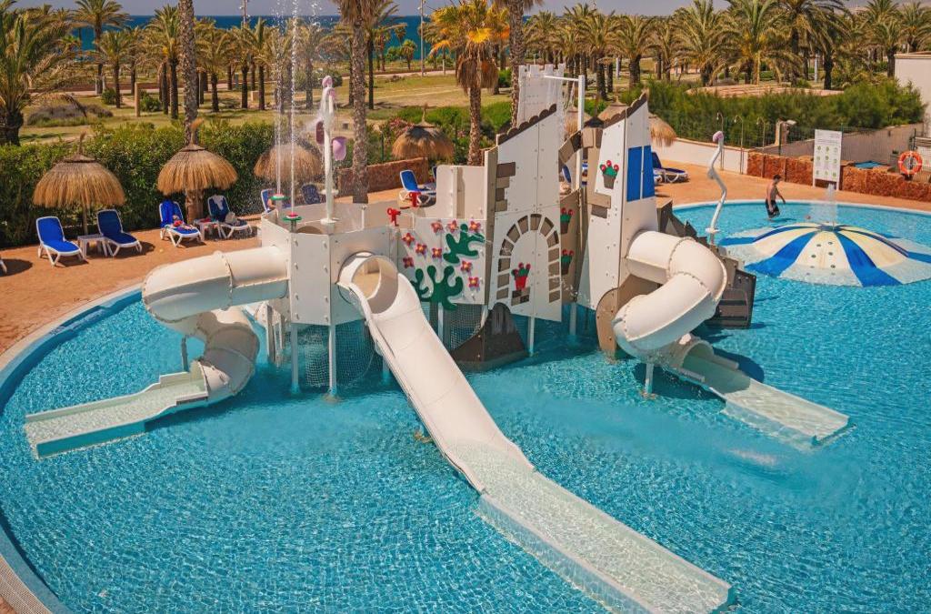 Experiencia de lujo en Cabo de Gata: sol, calma y mar infinito - Hotel Cabogata Jardín
