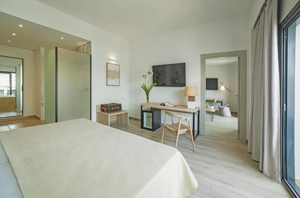 Date el capricho: hotel 5*, lujo y sol infinito Cabo de Gata - Cabogata Beach Hotel & Spa