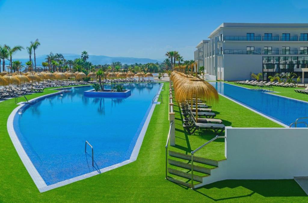 Date el capricho: hotel 5*, lujo y sol infinito Cabo de Gata - Cabogata Beach Hotel & Spa