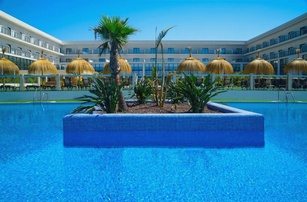 Date el capricho: hotel 5*, lujo y sol infinito Cabo de Gata - Cabogata Beach Hotel & Spa