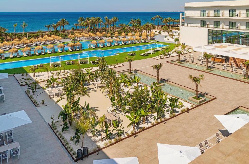 Date el capricho: hotel 5*, lujo y sol infinito Cabo de Gata - Cabogata Beach Hotel & Spa