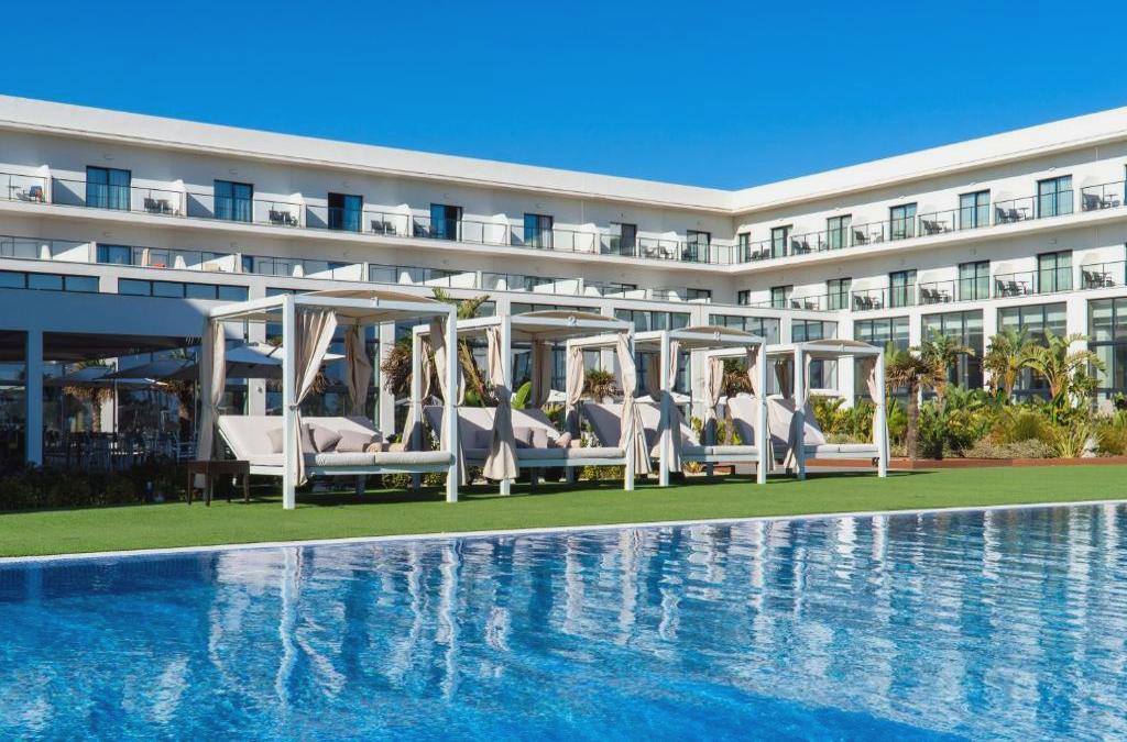 Date el capricho: hotel 5*, lujo y sol infinito Cabo de Gata - Cabogata Beach Hotel & Spa