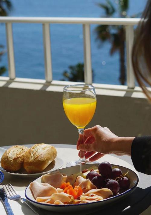 Despiértate frente al Mediterráneo: una escapada 4* en Rincón de la Victoria