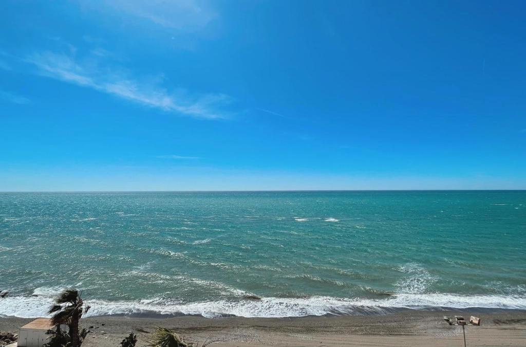 Despiértate frente al Mediterráneo: una escapada 4* en Rincón de la Victoria - FAY Victoria Beach