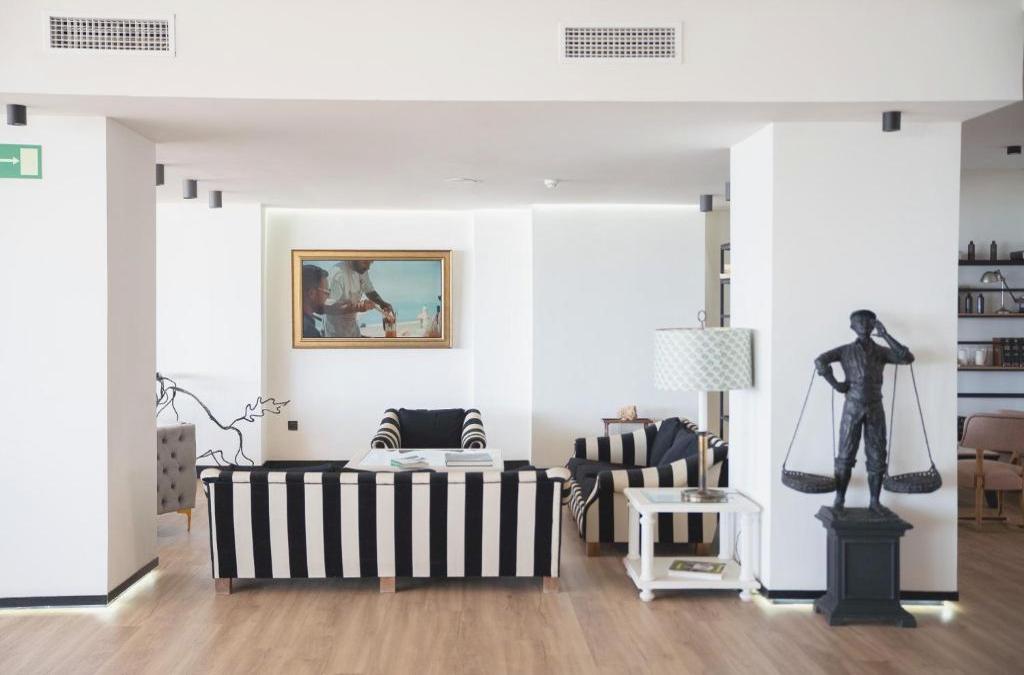 Despiértate frente al Mediterráneo: una escapada 4* en Rincón de la Victoria - FAY Victoria Beach
