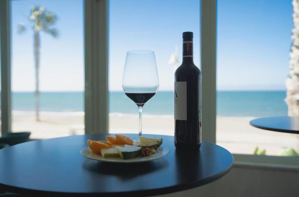 Despiértate frente al Mediterráneo: una escapada 4* en Rincón de la Victoria - FAY Victoria Beach