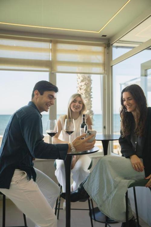 Despiértate frente al Mediterráneo: una escapada 4* en Rincón de la Victoria - FAY Victoria Beach