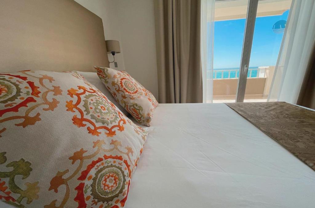 Despiértate frente al Mediterráneo: una escapada 4* en Rincón de la Victoria