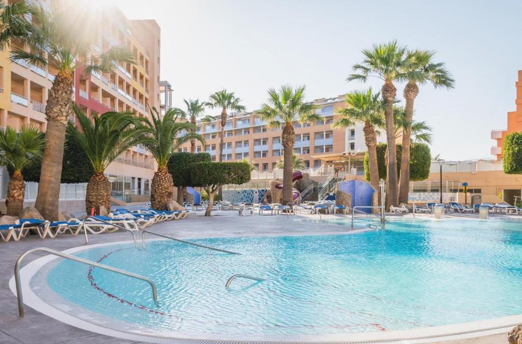 ¡Adelántate! Reserva ya tus vacaciones 2026 en hotel 4* (Roquetas de Mar)