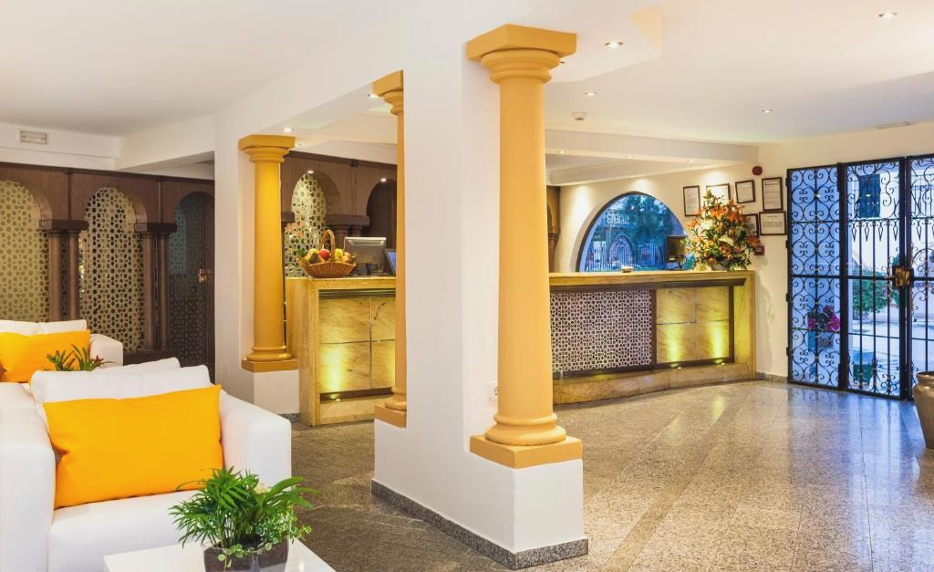 Vacaciones en TODO INCLUIDO en un verdadero cortijo andaluz (Costa del Sol) ¡1º niño GRATIS! - Globales Cortijo Blanco
