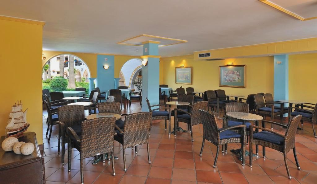 Vacaciones en TODO INCLUIDO en un verdadero cortijo andaluz (Costa del Sol) ¡1º niño GRATIS! - Globales Cortijo Blanco