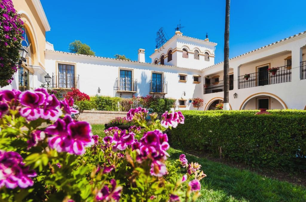 Vacaciones en TODO INCLUIDO en un verdadero cortijo andaluz (Costa del Sol) ¡1º niño GRATIS! - Globales Cortijo Blanco