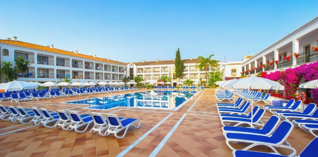 Vacaciones en TODO INCLUIDO en un verdadero cortijo andaluz (Costa del Sol) ¡1º niño GRATIS! - Globales Cortijo Blanco
