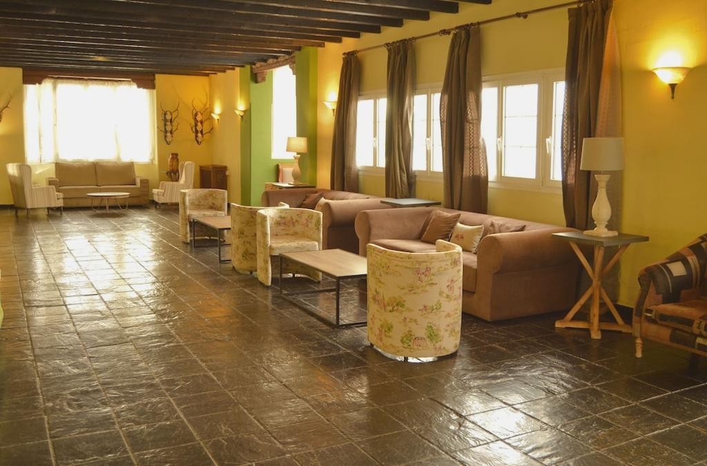 Schnee, Geschmack und Entspannung: Ihr perfekter Plan in der Sierra Nevada mit Halbpension