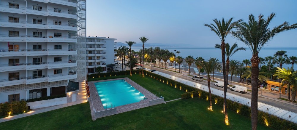 Hotel Apartamentos Bajondillo