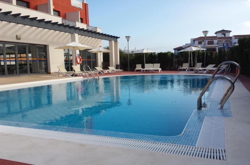 ¡Este otoño, pon rumbo a Vera, Almería! Hotel 4* junto a la playa - Hotel Adaria Vera