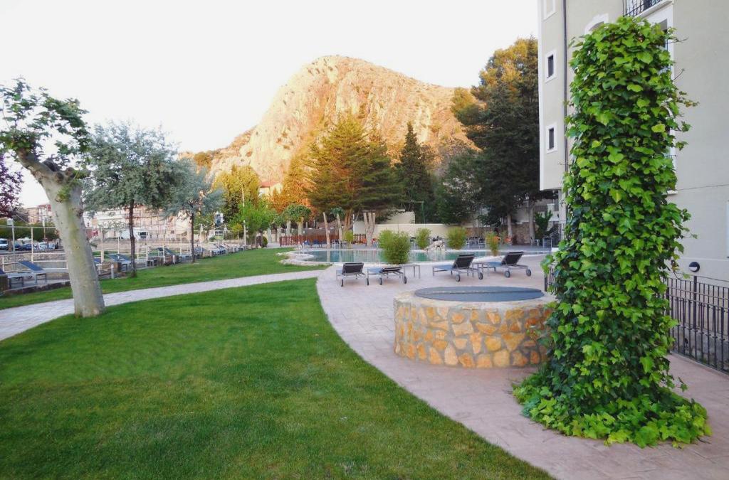 ¡Tu momento de desconexión! Balneario Alhama de Aragón con piscina termal incluida - Hotel Balneario Alhama de Aragón